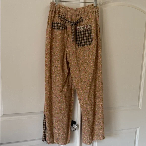 POL Floral Patchwork Wide-Leg Pants - Picture 4 of 5